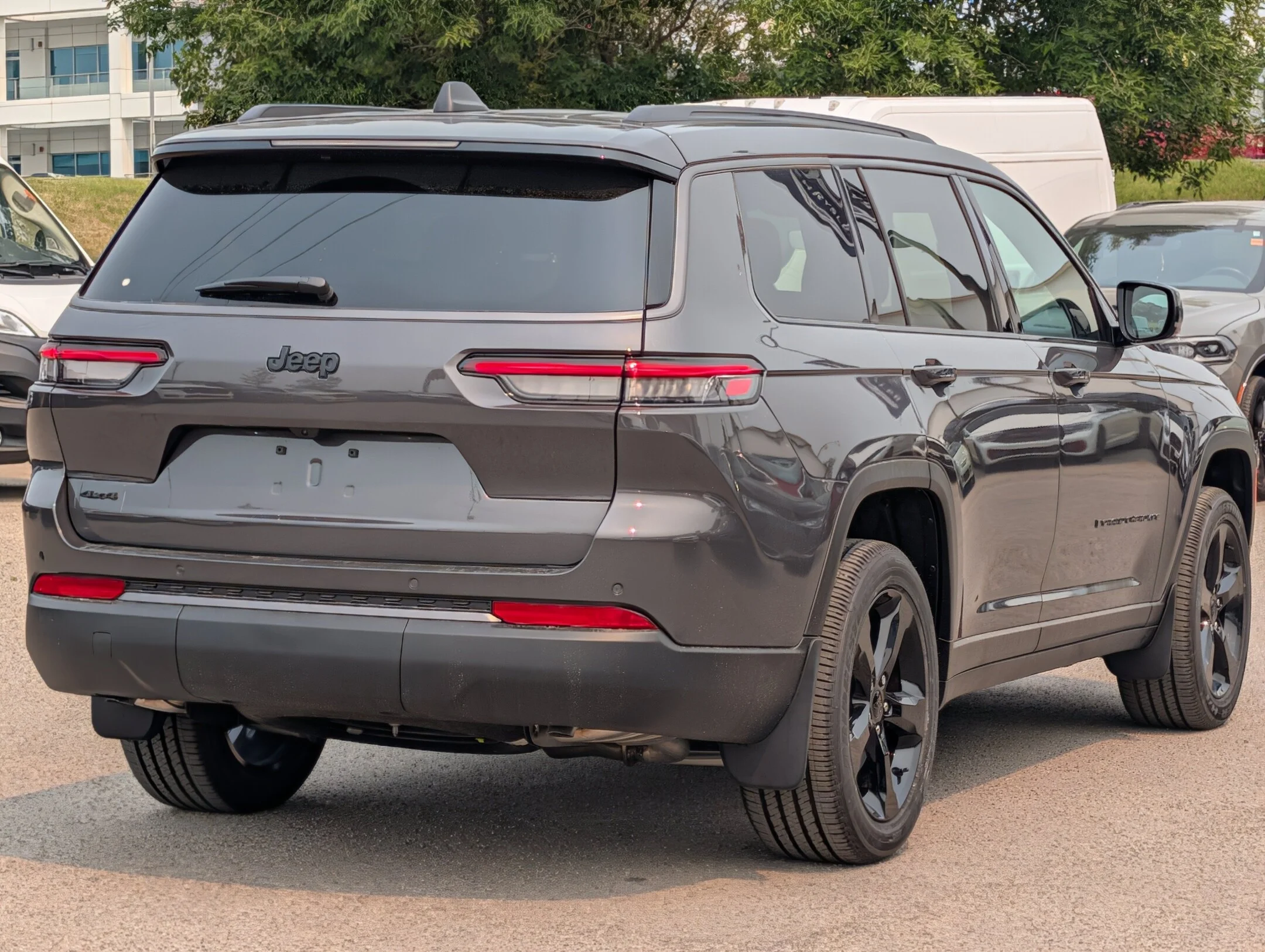 New 2026 Grey Jeep Altitude - - Power Sunroof - Trailer Tow Pkg - 20 Gloss Black Wheels - Remote Start & More! image 8