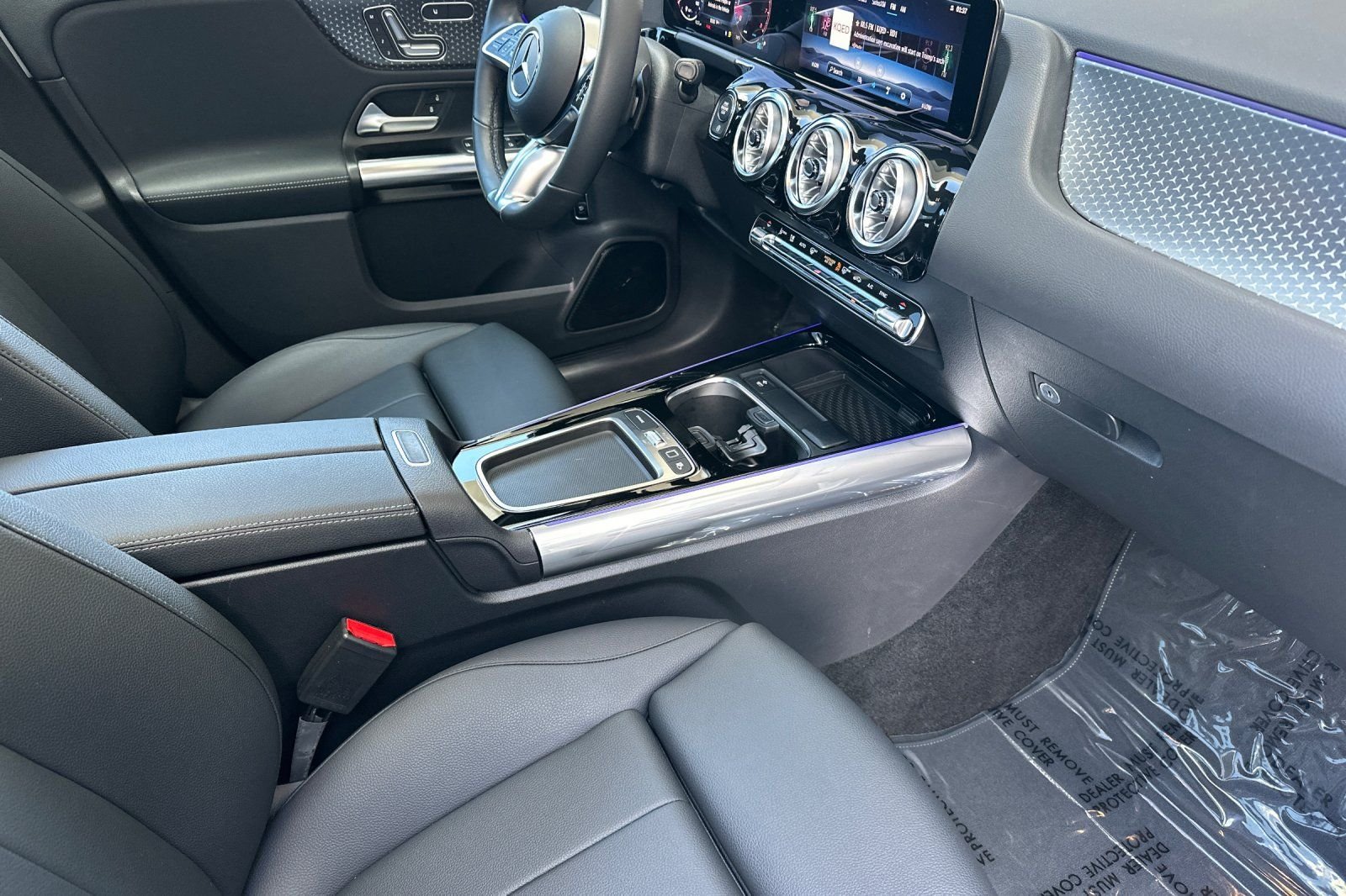 Certified Used 2026 White Mercedes-Benz GLA 250 image 16