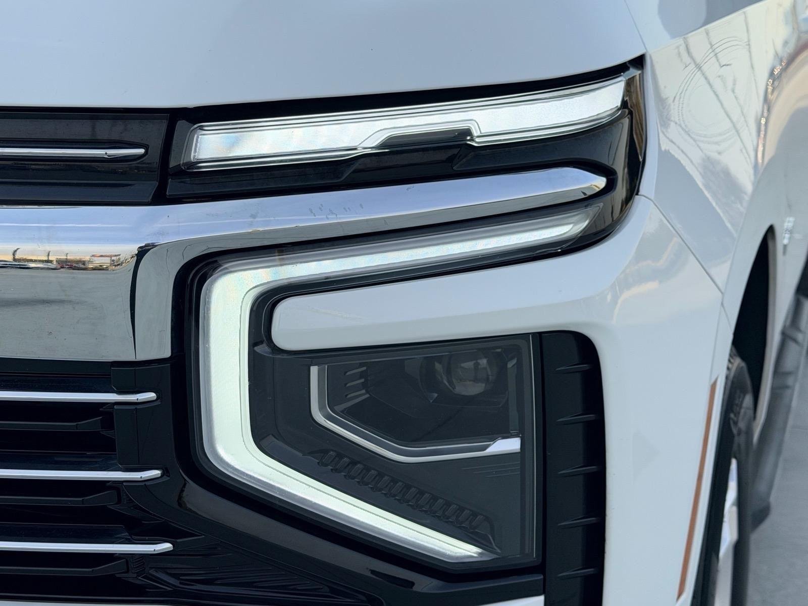 Used 2025 Summit White Chevrolet LT image 16