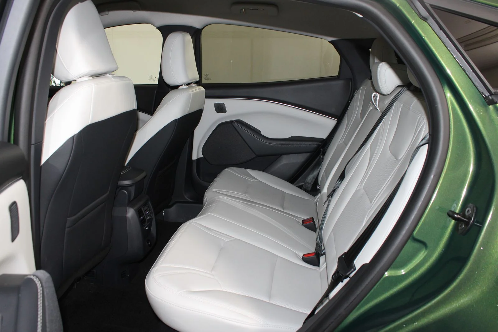 Used 2025 Green Ford Premium image 11