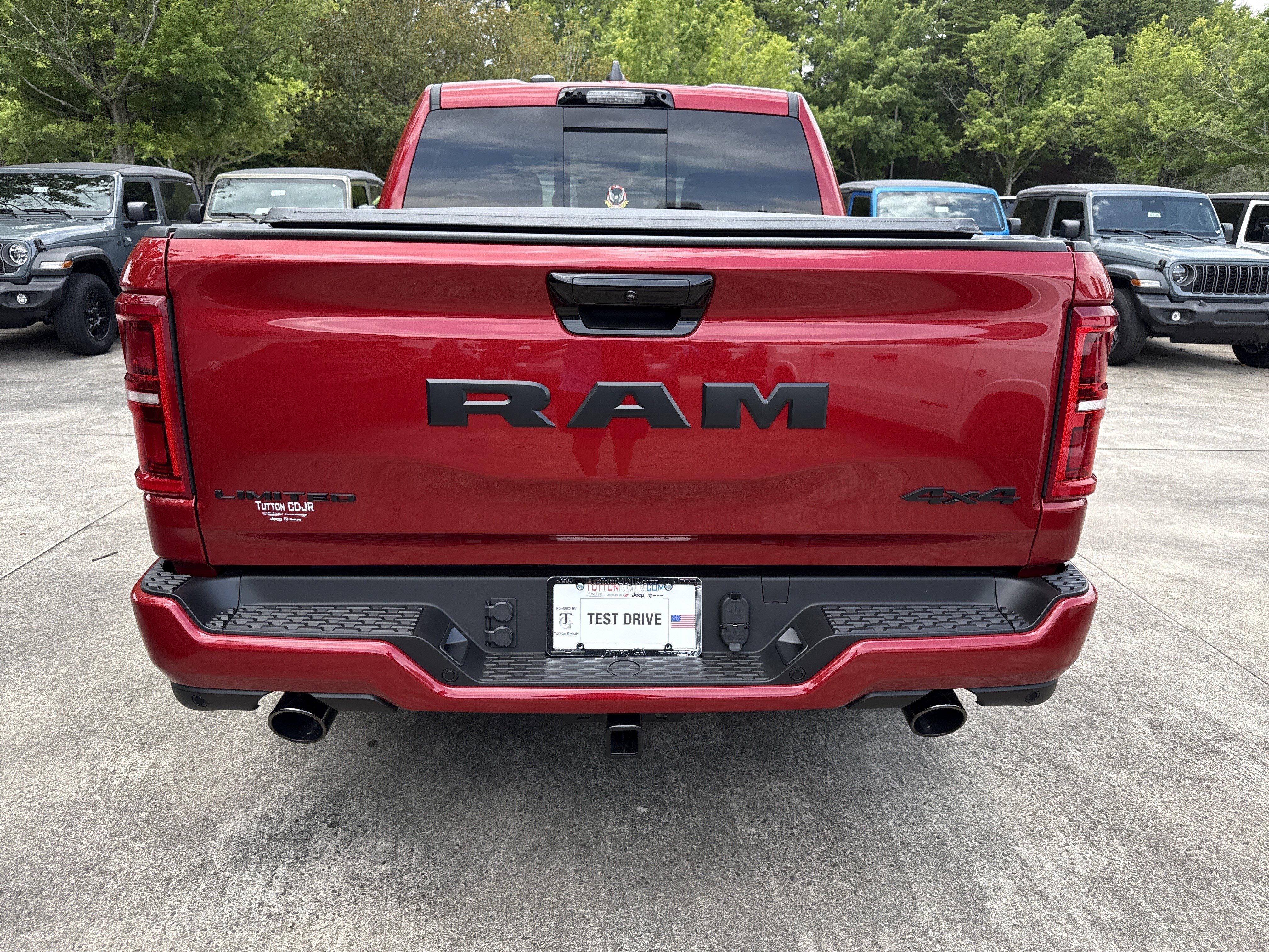 New 2026 Molten Red Pearl-Coat Exterior Paint RAM Limited image 6