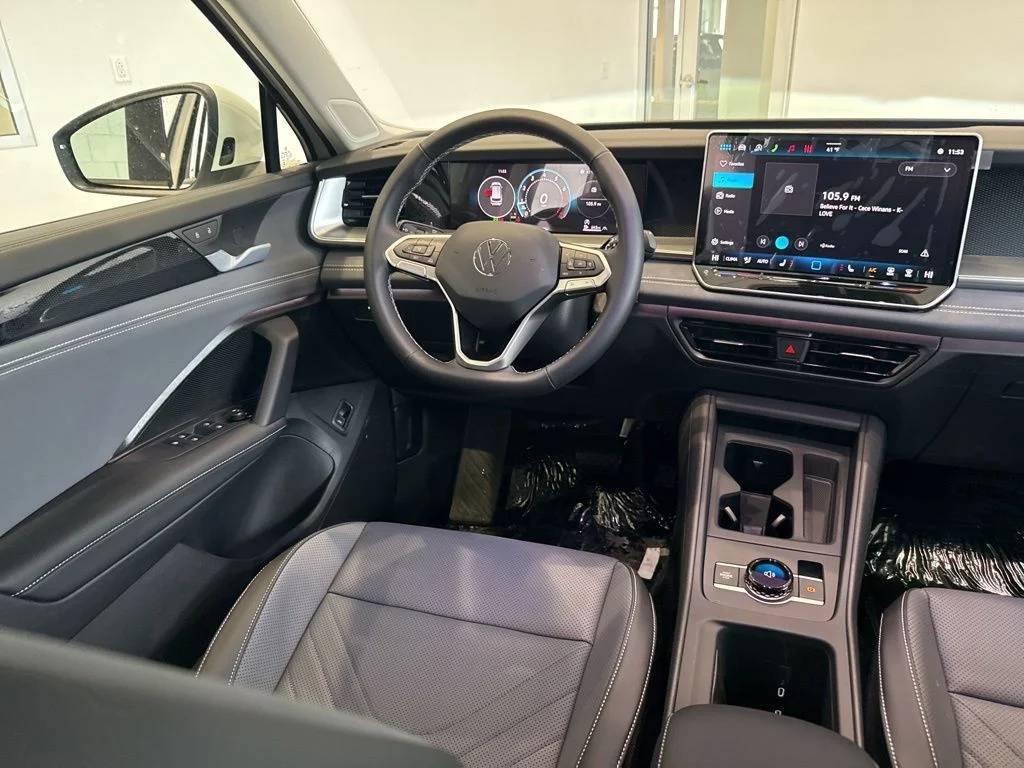 2026 Volkswagen Tiguan SE - Photo 10