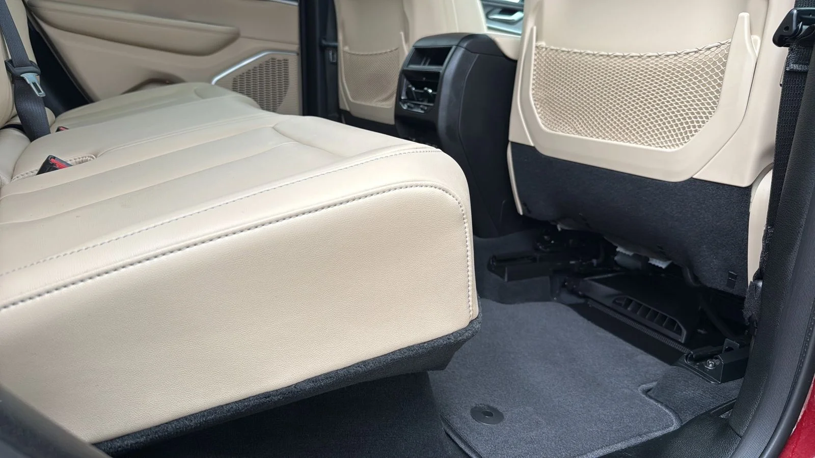 Used 2023 Red Jeep Limited image 26