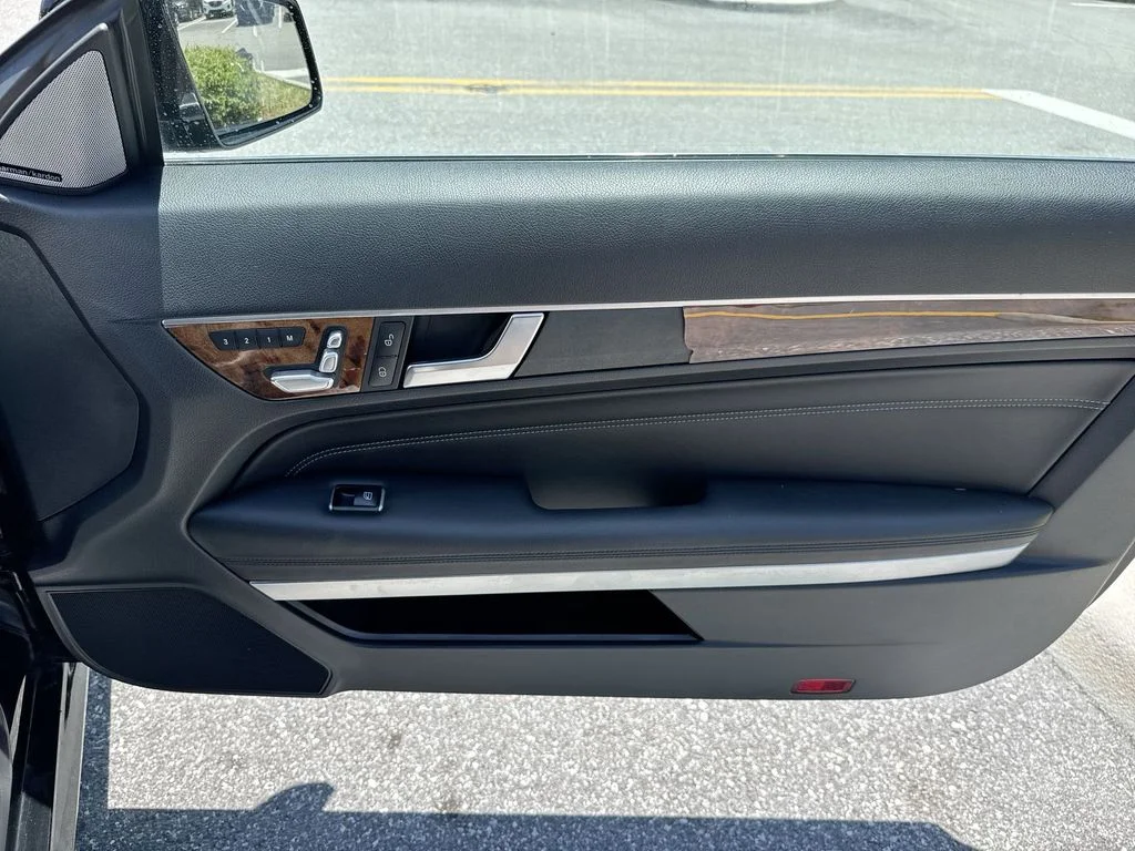 Used 2016 Obsidian Black Metallic Mercedes-Benz E 400 image 42