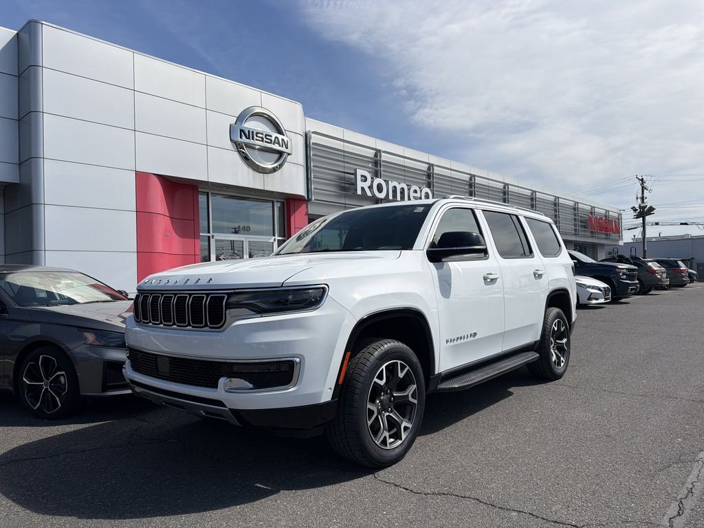 2023 Jeep Wagoneer Series III 4WD's photo