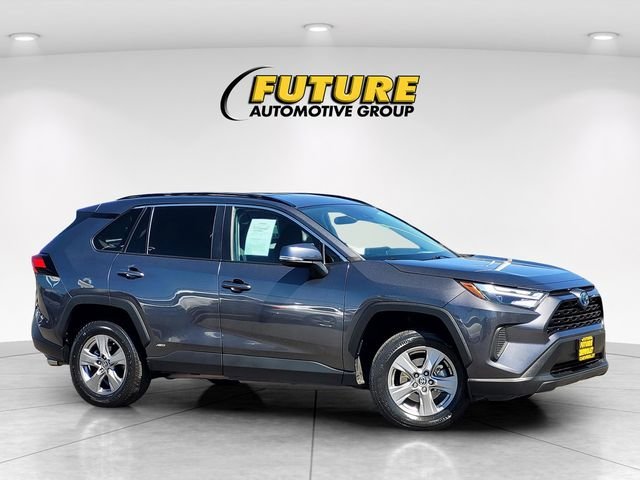 Used 2023 Gray Toyota LE image 3