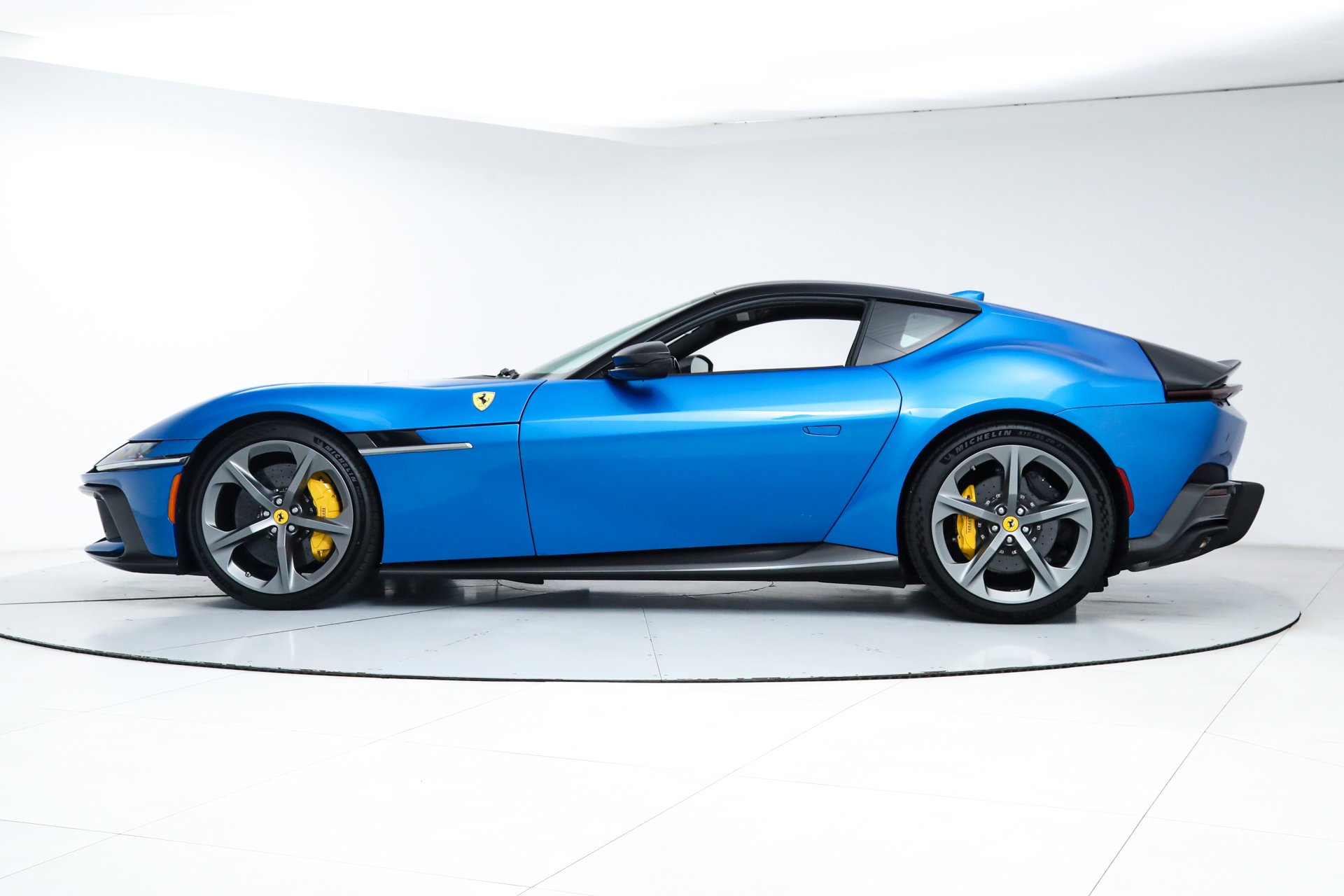 Certified Used 2025 Blue Ferrari  image 4