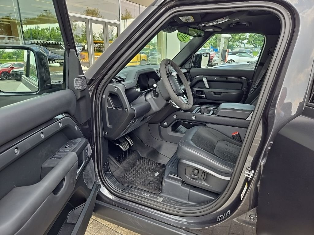 Certified Used 2023 Carpathian Gray Premium Metallic Land Rover Carpathian Edition image 16