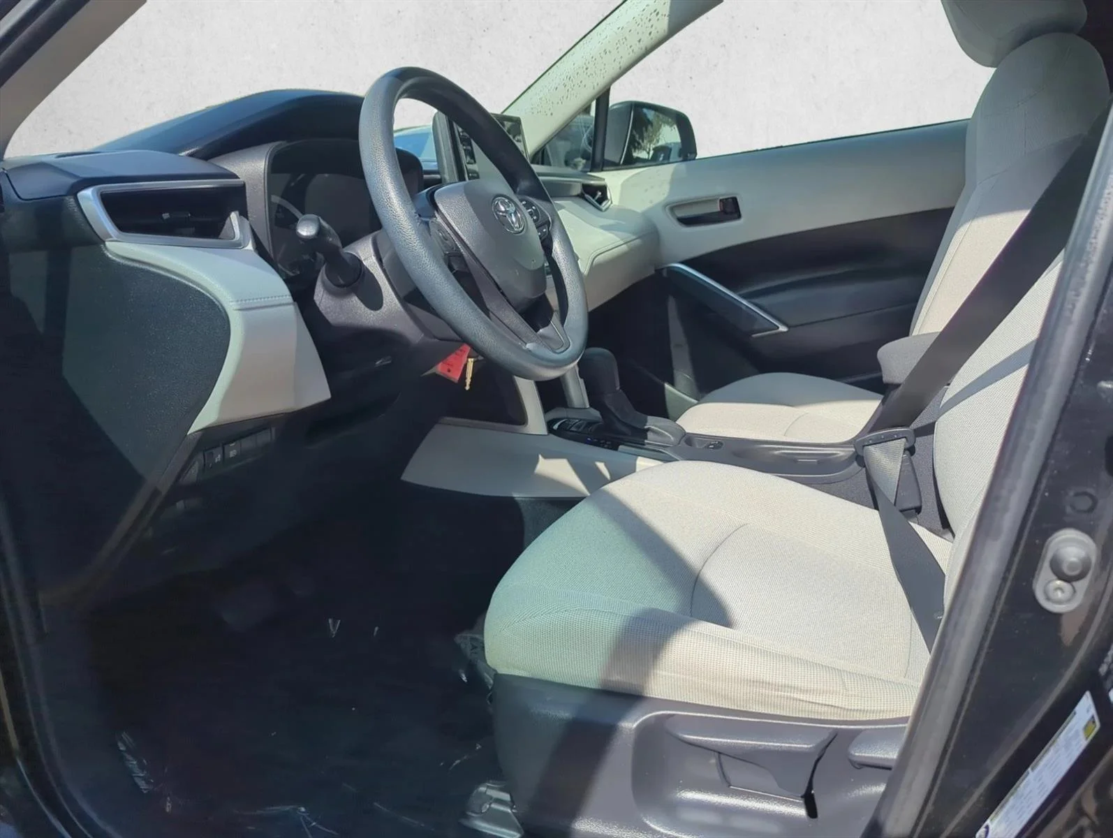 Used 2022 Jet Black Toyota L image 14