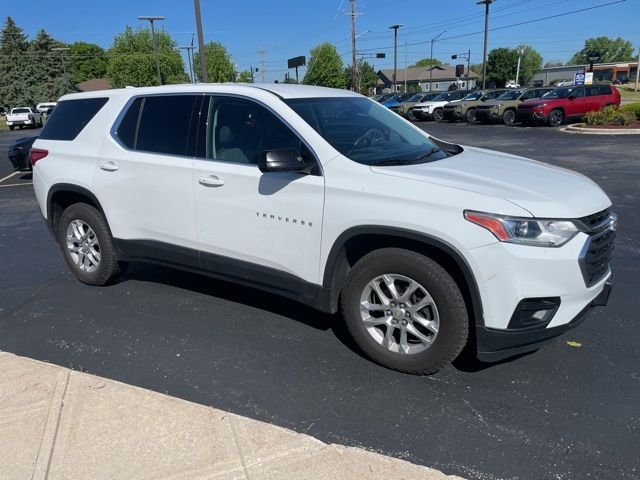 Used 2018 Summit White Chevrolet LS image 5