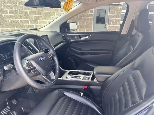 Certified Used 2024 Agate Black Metallic Ford SEL image 17