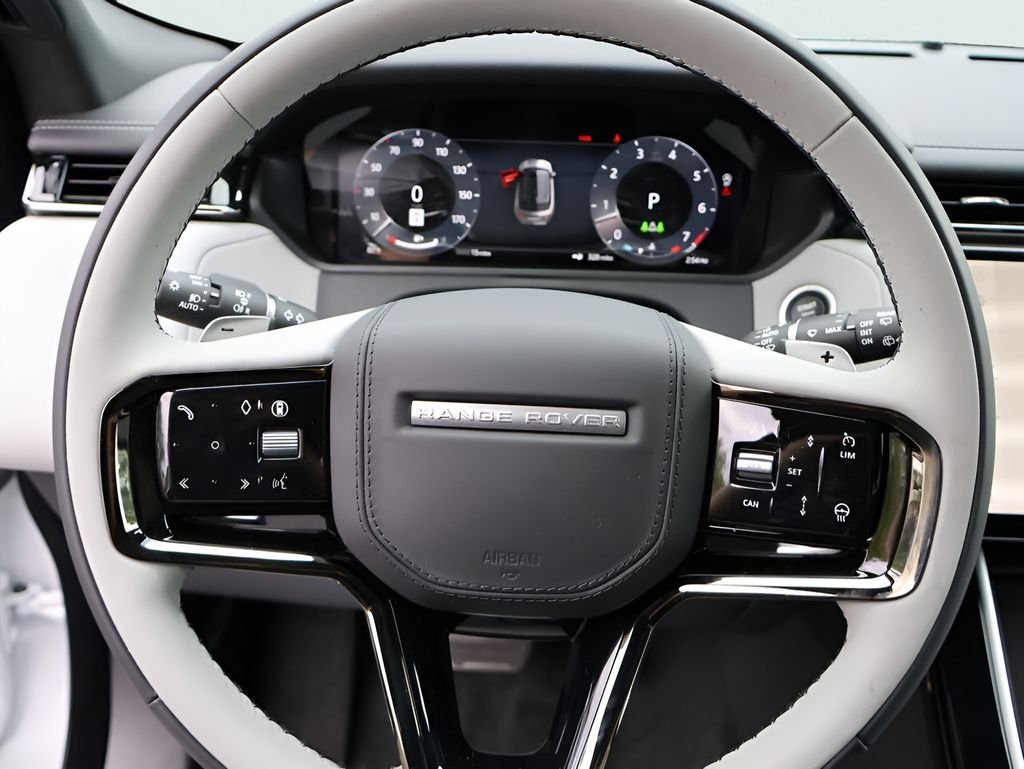 New 2026 Fuji White Land Rover  image 30
