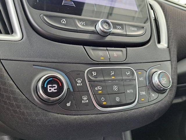Used 2024 White Chevrolet LT image 17