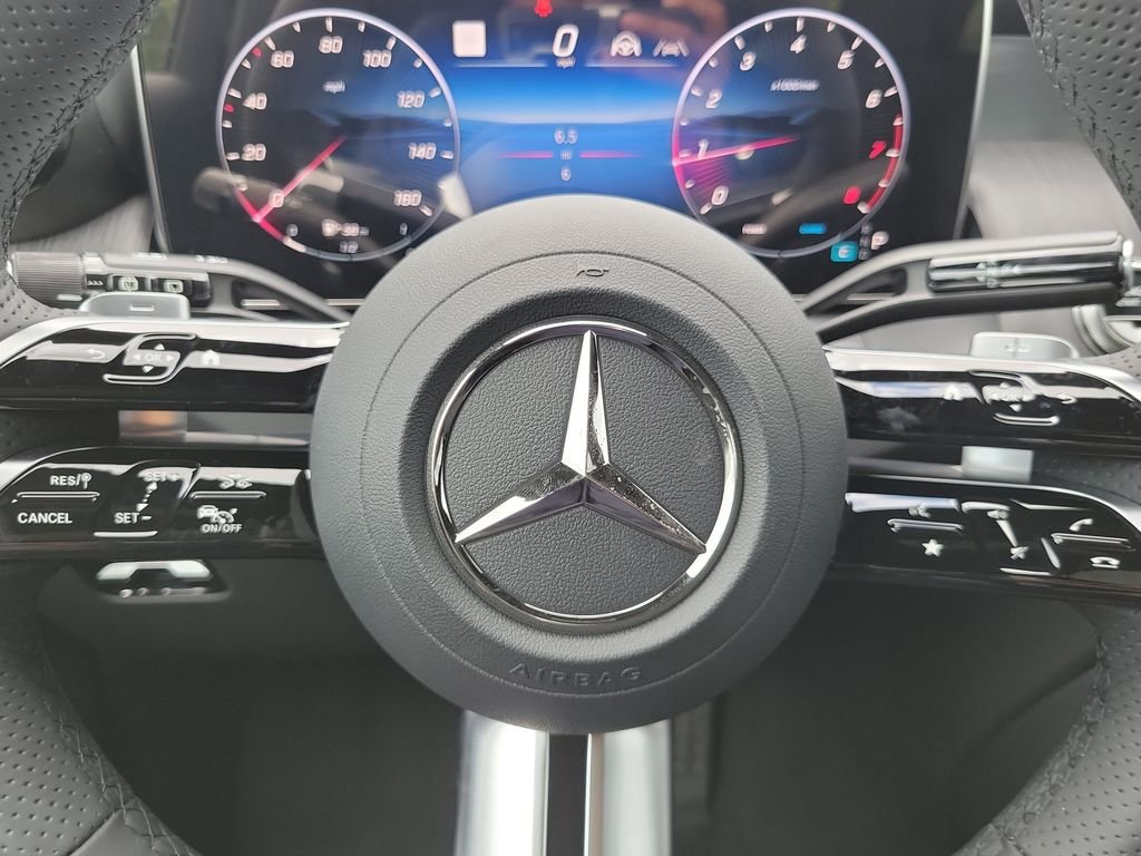 New 2027 Verde Silver Metallic Mercedes-Benz GLC 300 image 23