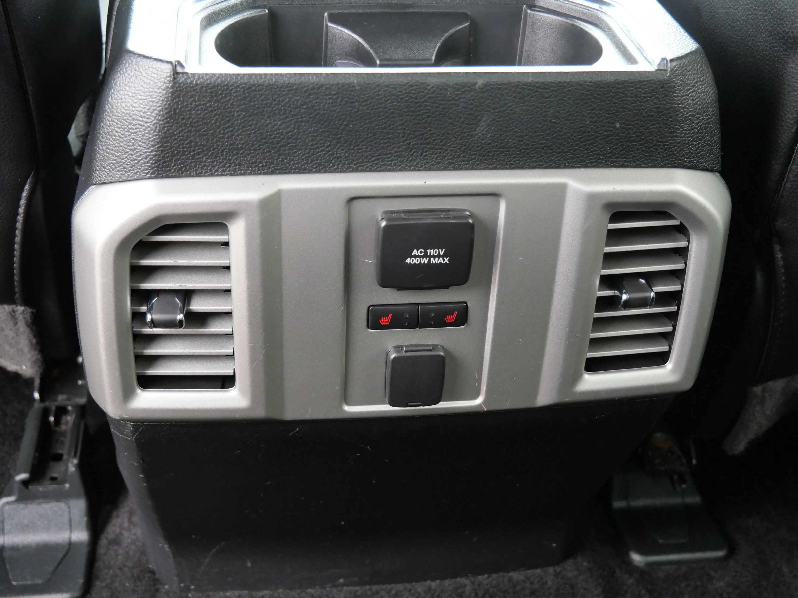 Used 2015 Magnetic Metallic Ford Lariat image 15