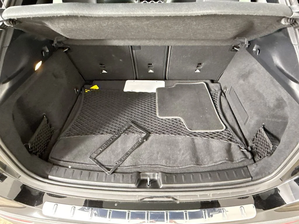 Used 2024  Mercedes-Benz GLA 250 image 25
