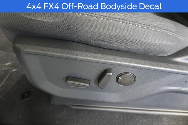 New 2026 Oxford White Ford XLT image 30