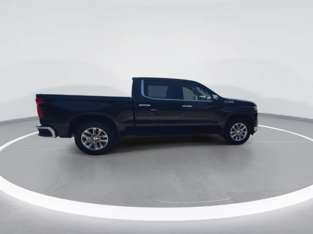 Used 2022 Black Chevrolet LTZ image 12