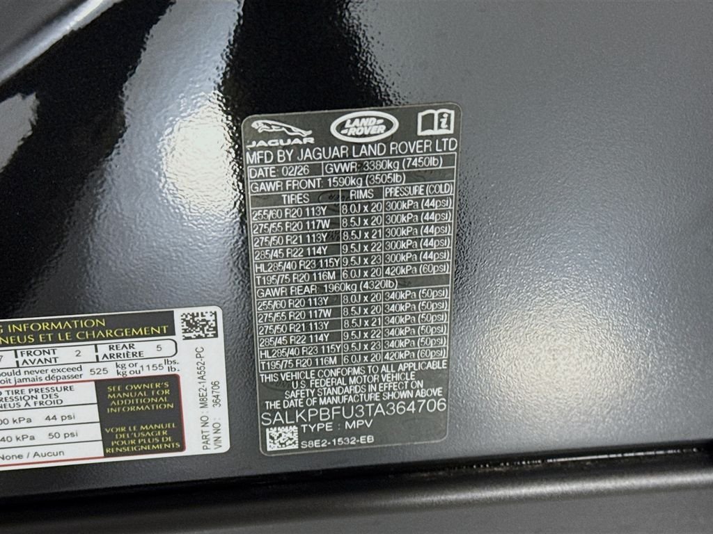 New 2026 Santorini Black Land Rover SE image 32