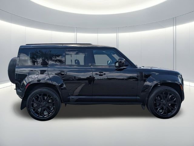 New 2026 Narvik Black Land Rover OCTA Black image 6