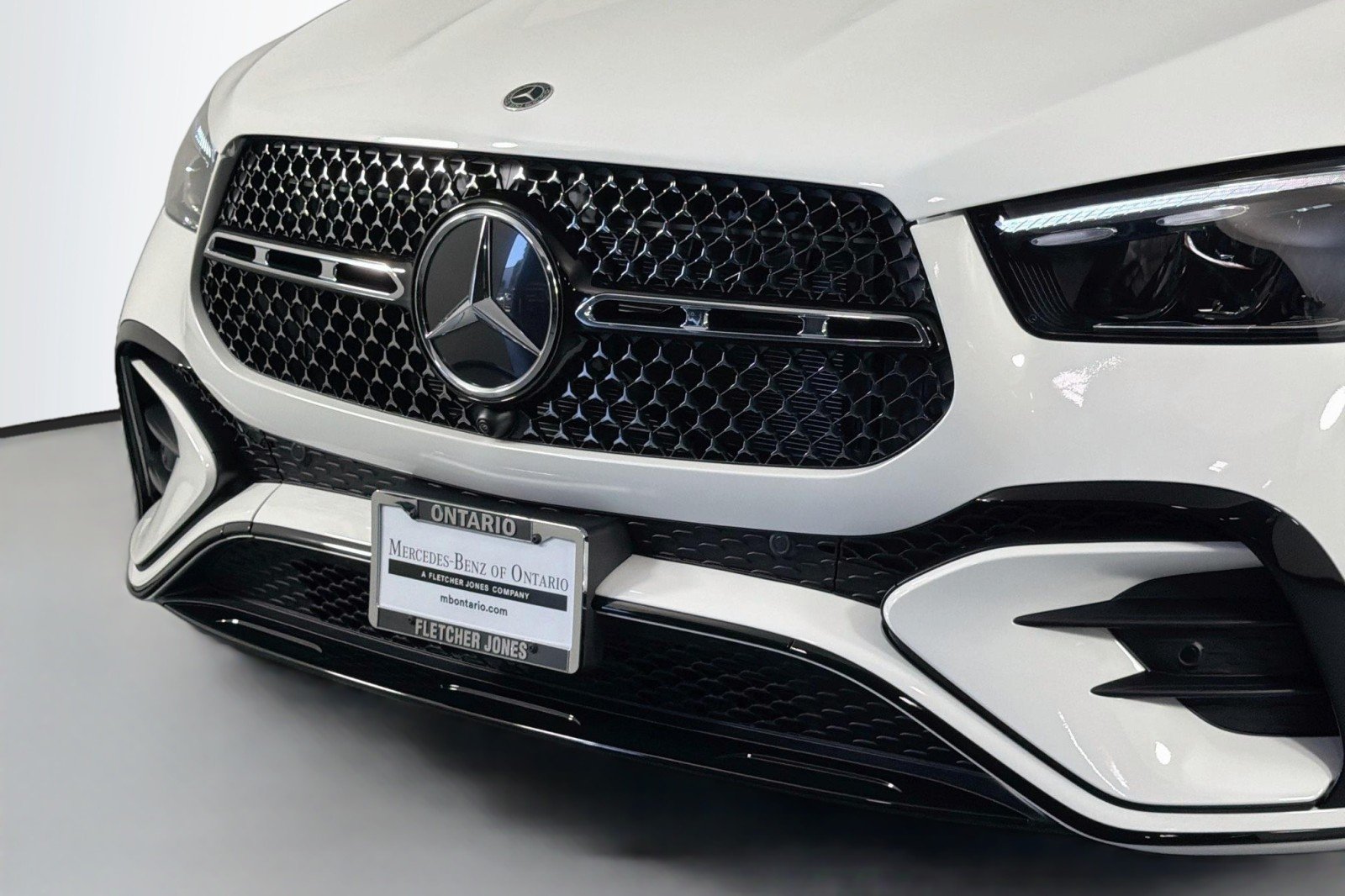 New 2026 Polar White Mercedes-Benz GLE 450 4MATIC® SUV image 12