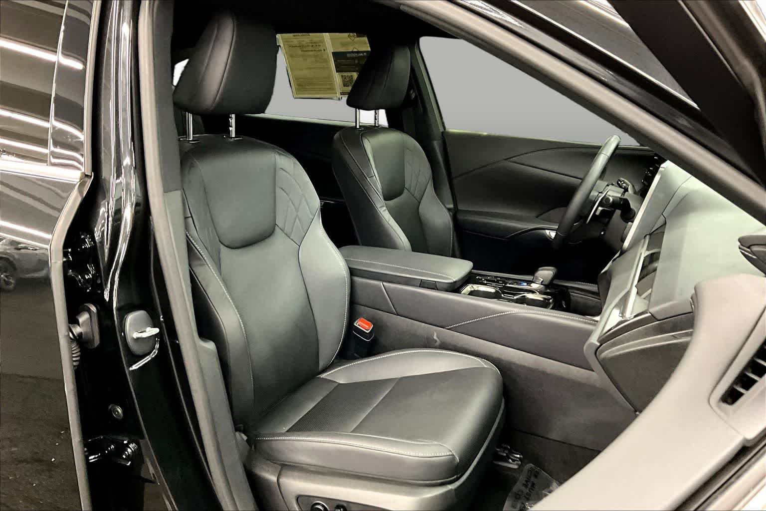 Certified Used 2024 Caviar Lexus  image 9