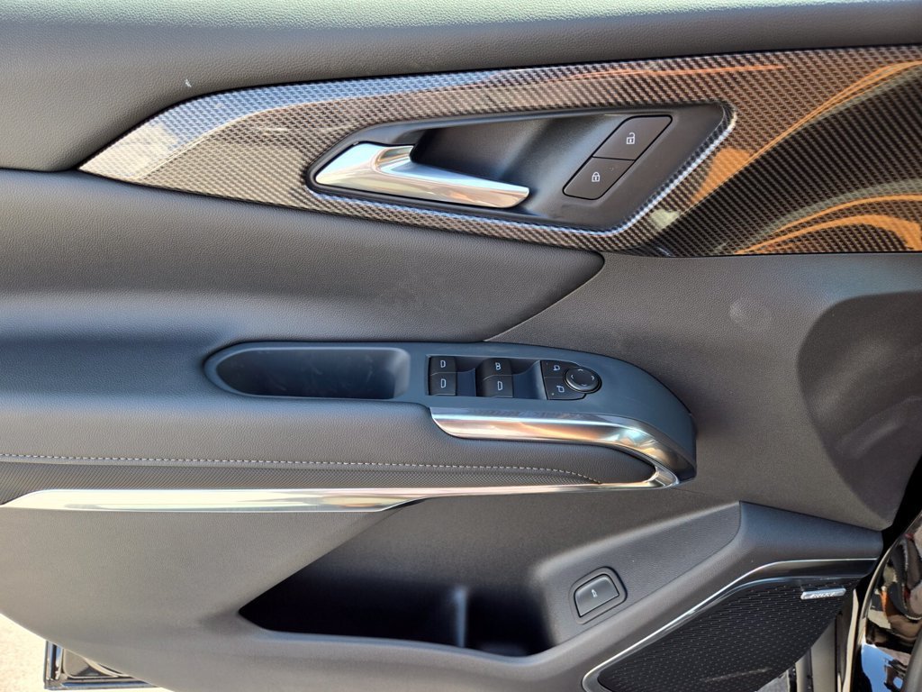 2027 Chevrolet Traverse Z71 - Photo 11