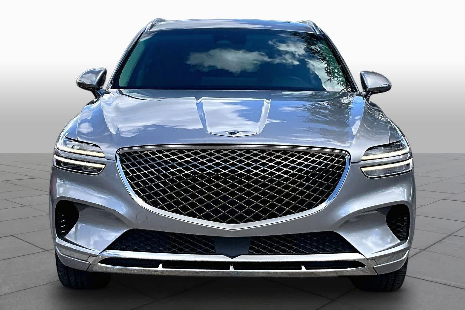 Used 2022 Savile Silver Genesis 2.5T image 4