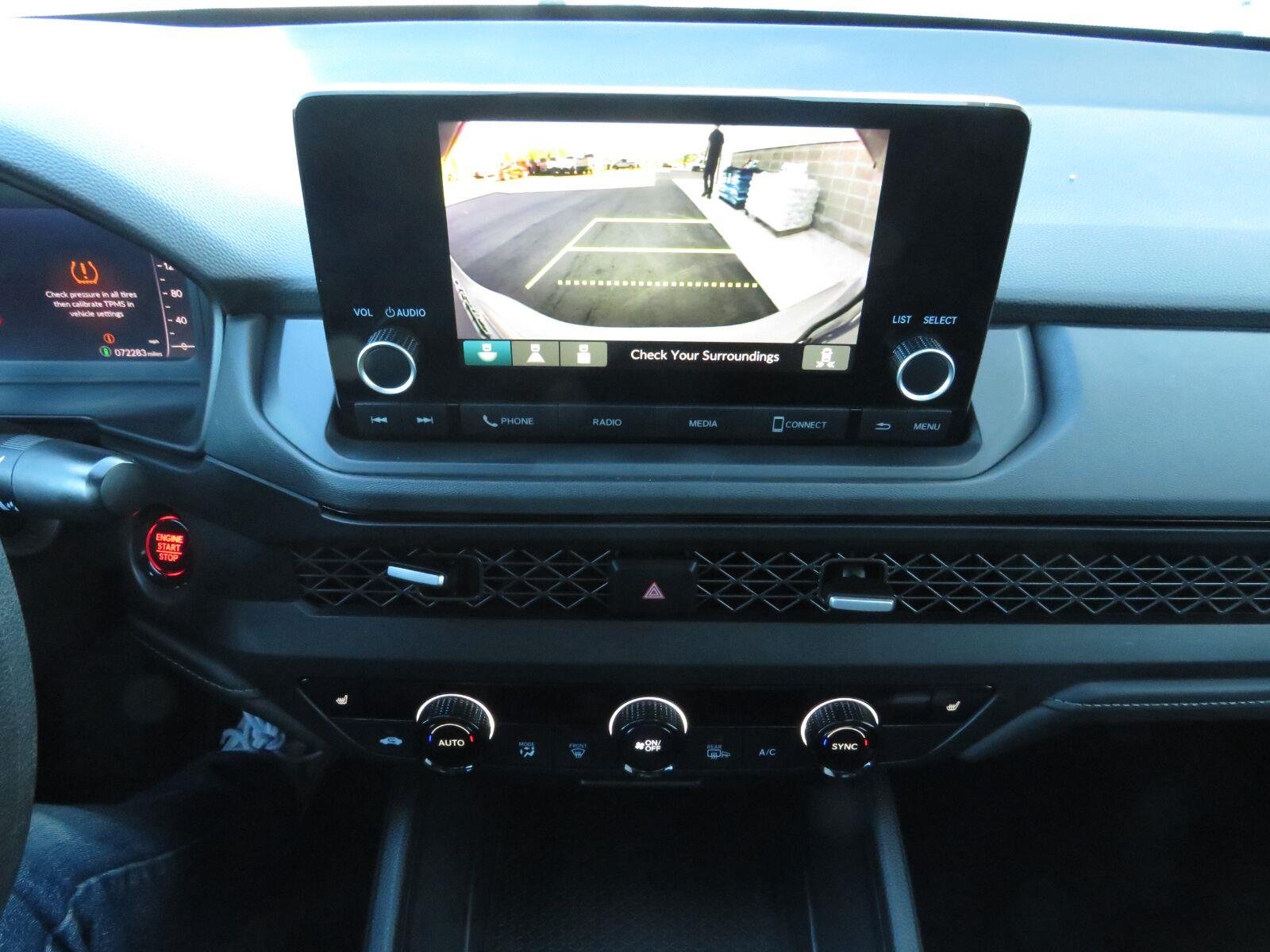 Used 2024  Honda EX image 32