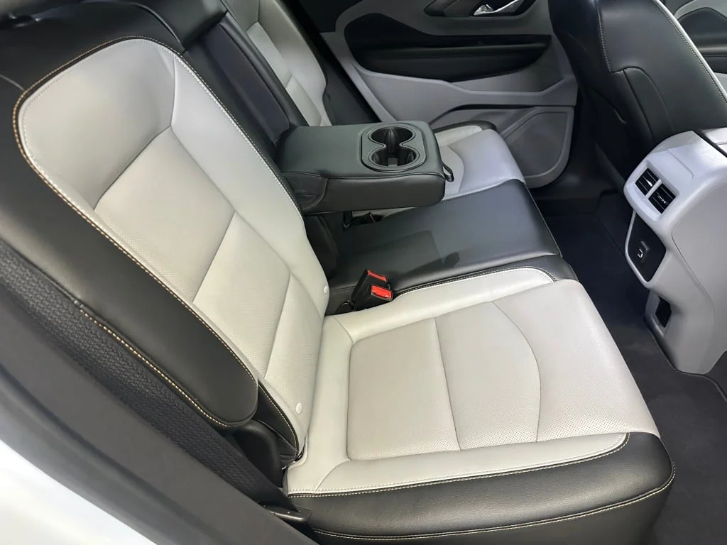 Used 2021 WHITE FROST TRICOAT GMC SLT image 30