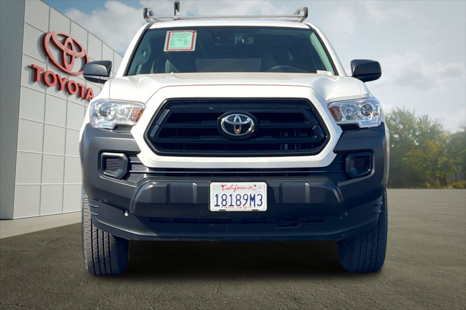 Used 2022 White Toyota SR image 8