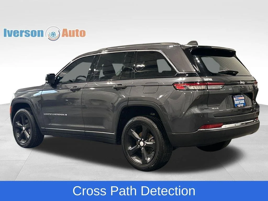 Used 2023 Gray Metallic Jeep Limited image 11