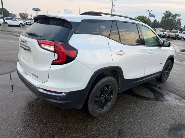 Used 2023 White GMC AT4 image 10