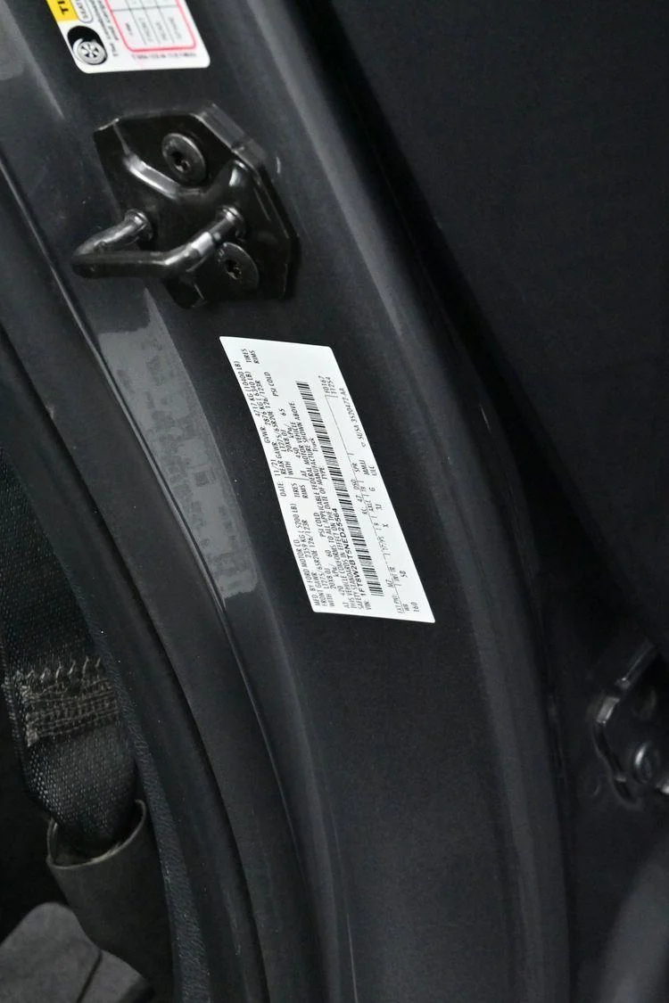 Used 2022 Carbonized Gray Ford Lariat image 38