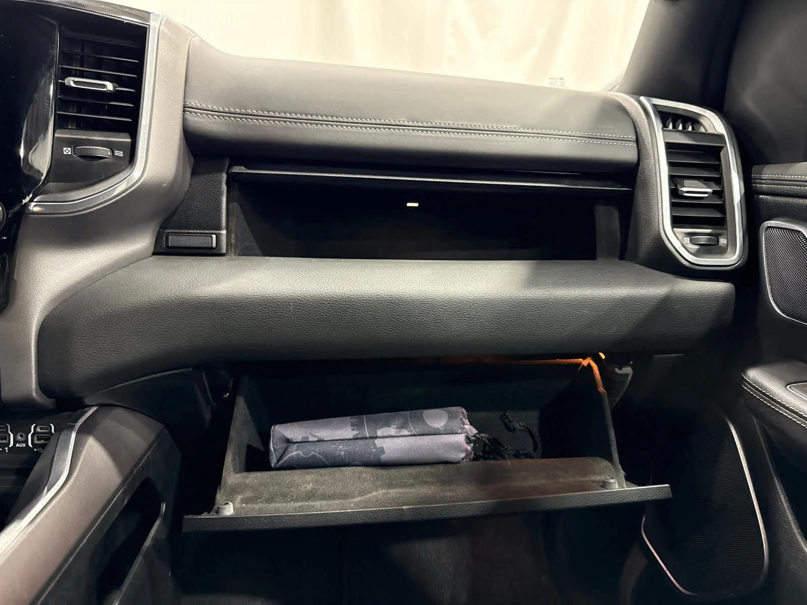 Used 2021 Gray/gray Ram Laramie image 21
