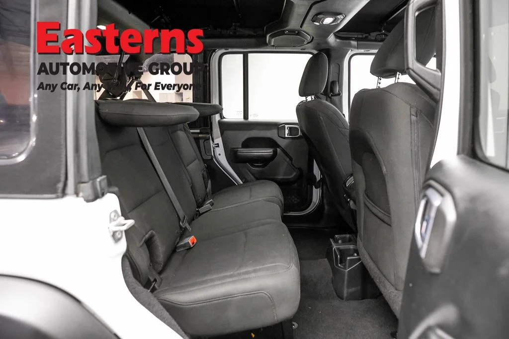 Used 2018 White Jeep Unlimited Sport S image 22