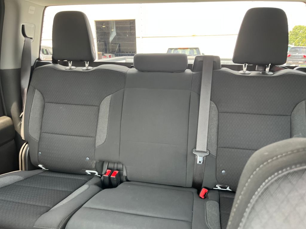 Used 2023 White Chevrolet Custom image 14
