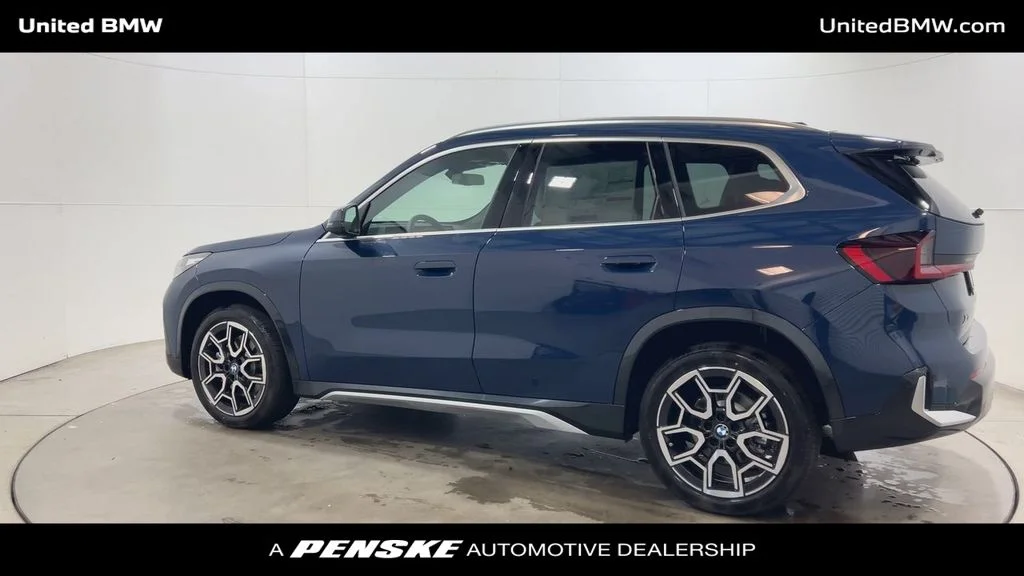 Used 2026 Night Dusk Blue Metallic BMW xDrive28i image 6