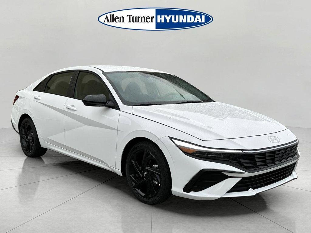 New 2026 Serenity White Hyundai SEL Sport image 2