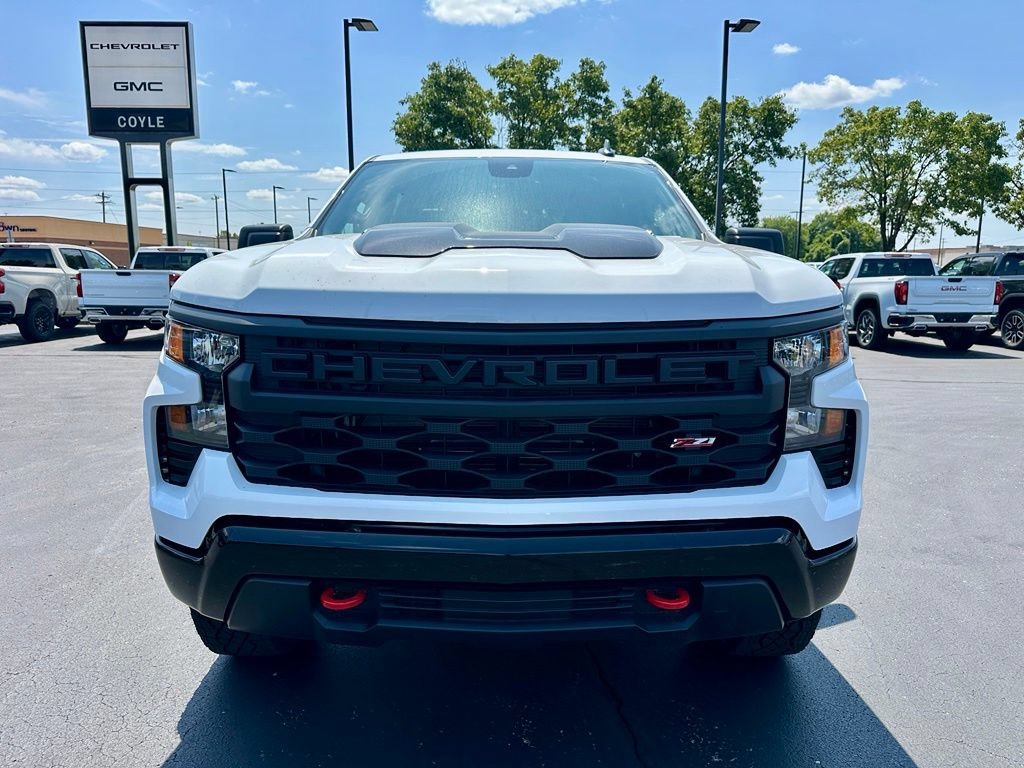 New 2026 Summit White Chevrolet Custom Trail Boss image 10