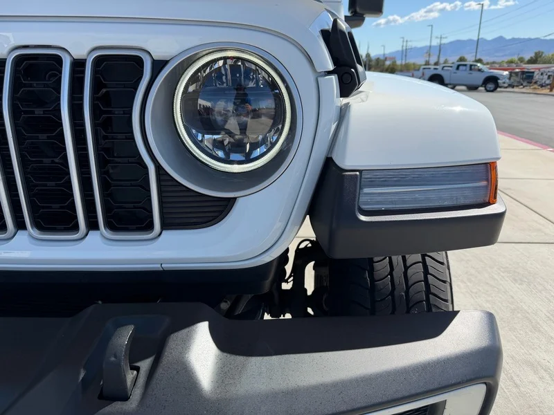 2025 Jeep Wrangler 4-Door Sahara - Photo 22