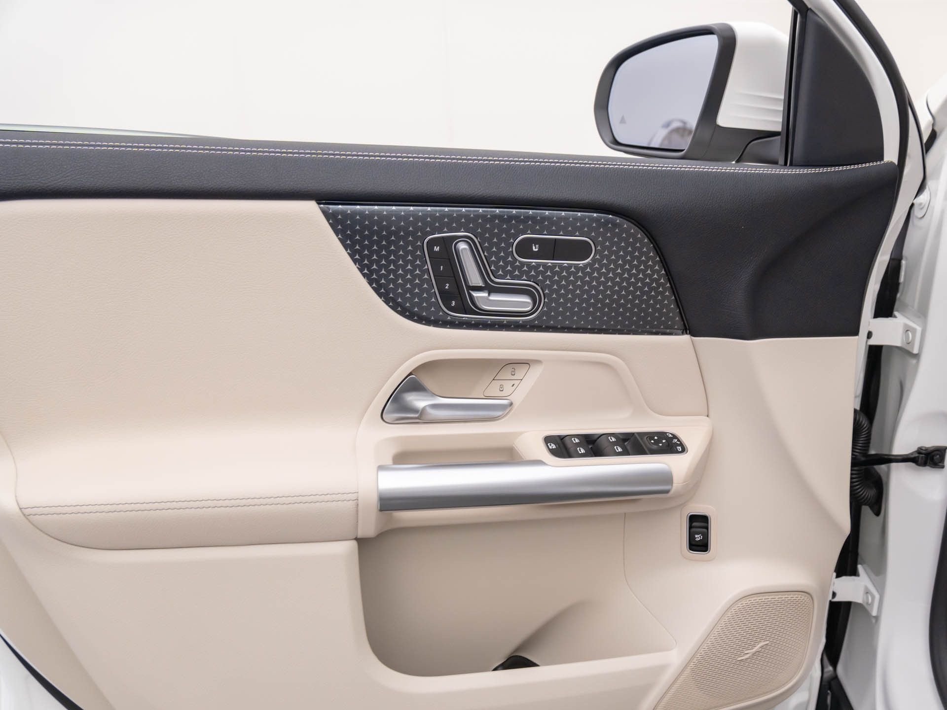 Certified Used 2026 White Mercedes-Benz GLA 250 image 12