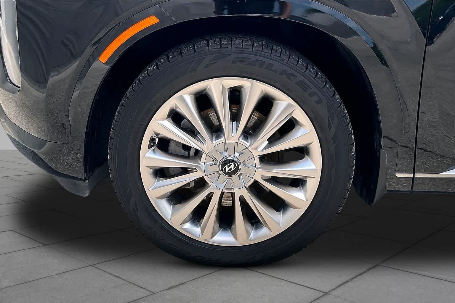 Used 2020 Becketts Black Hyundai Limited image 10