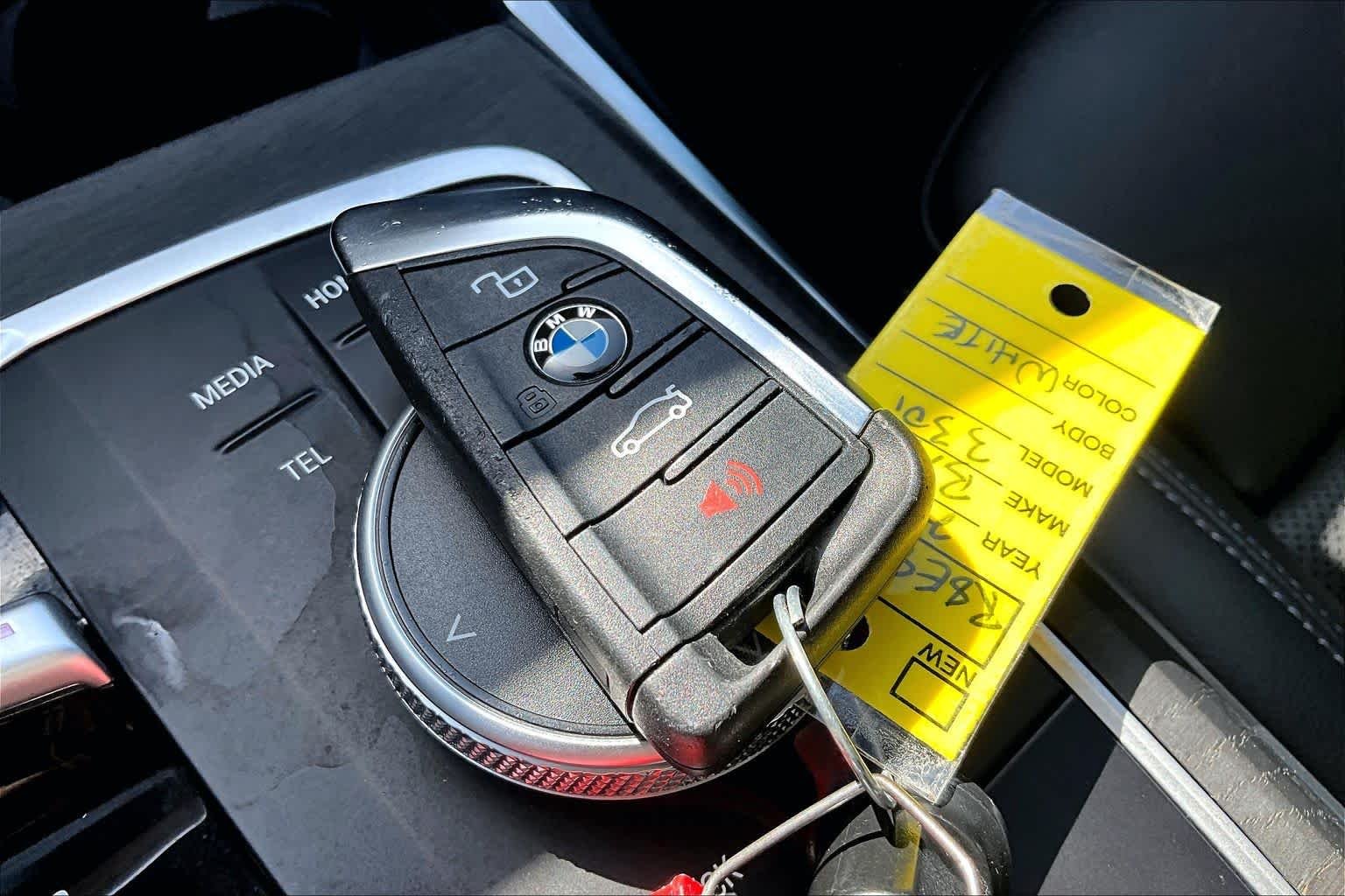 Used 2024 WHITE BMW 330i image 15