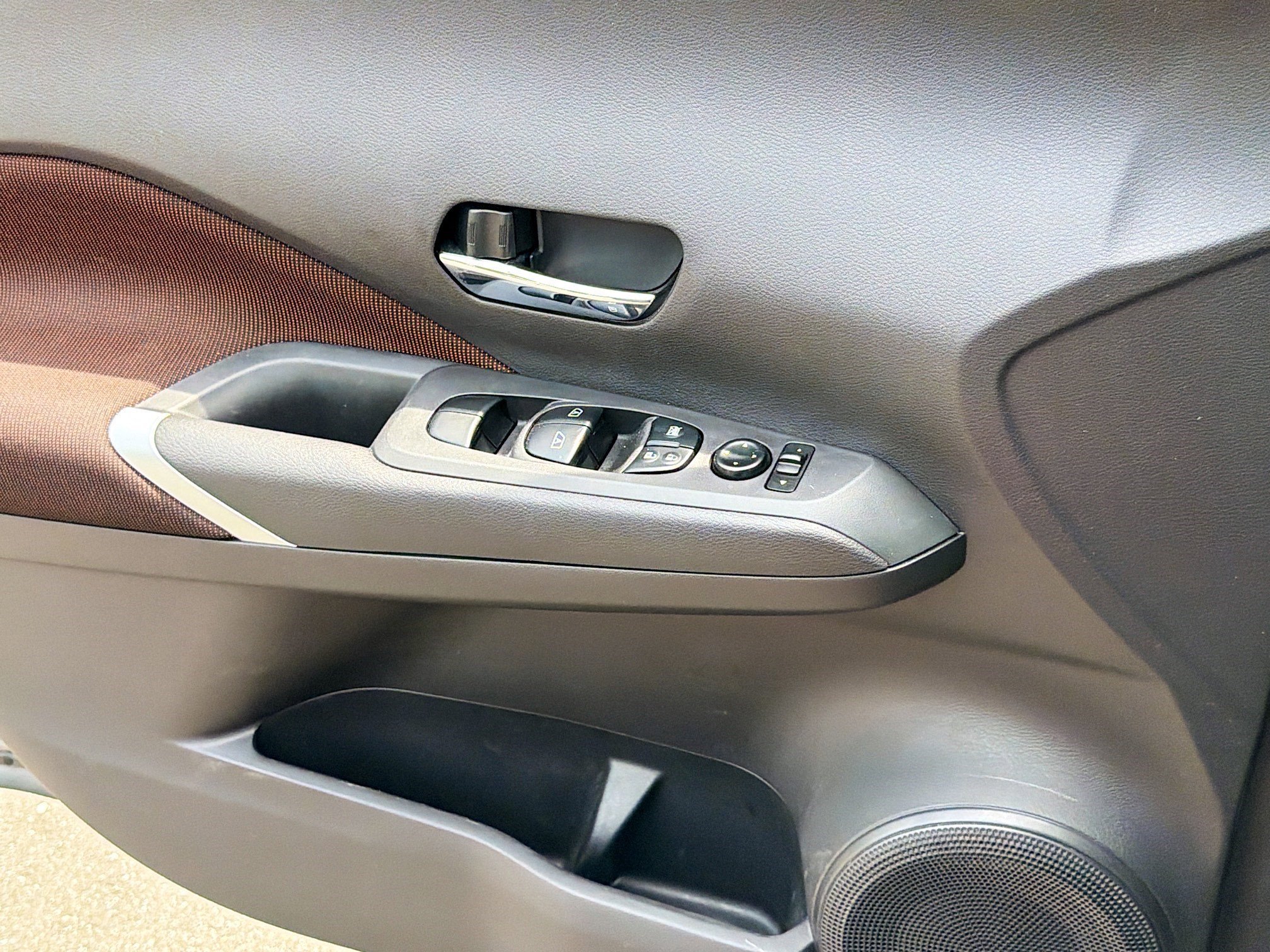 Used 2023 Gun Metallic Nissan SR image 20