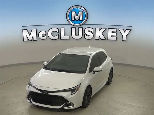 Used 2025 Beige Toyota XSE image 5