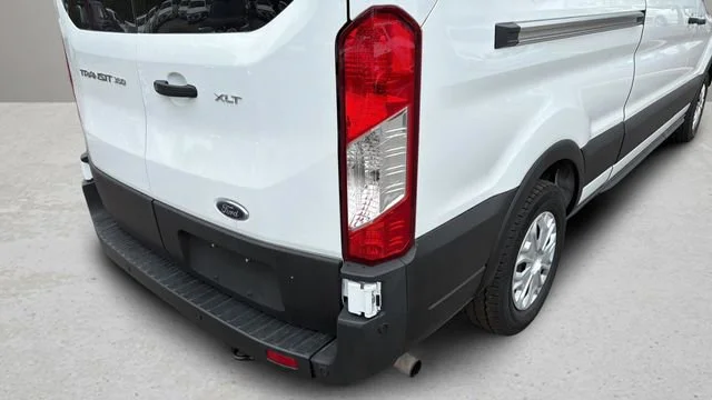 Used 2025 White Ford XL image 40