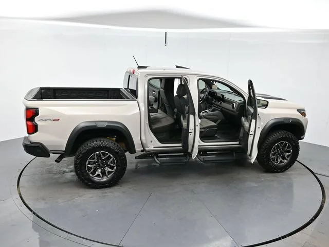 Used 2026 White Sands Chevrolet ZR2 image 43