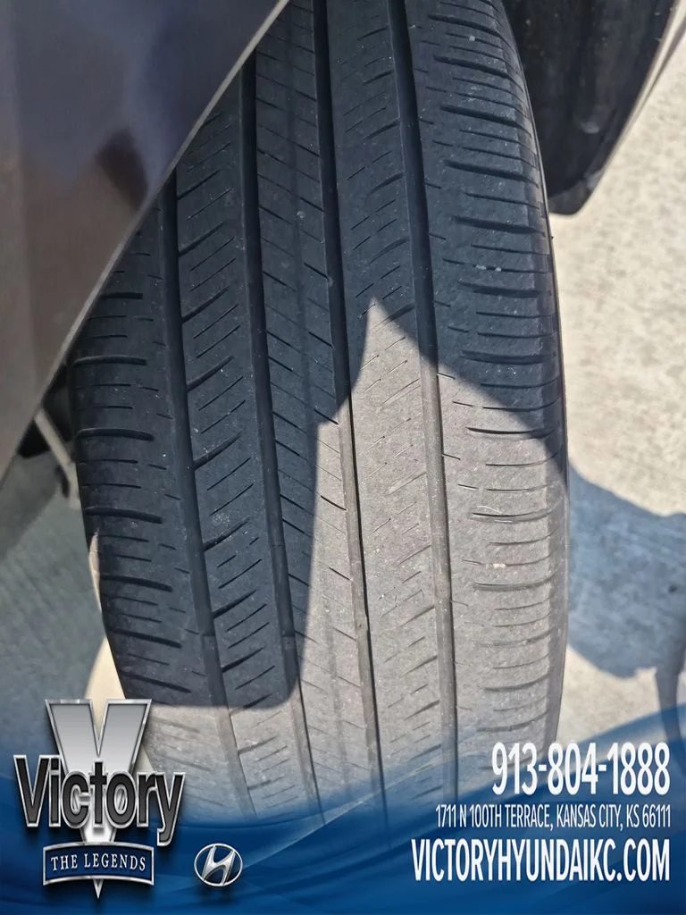 Used 2024  Honda EX-L image 27