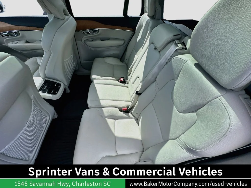 Used 2022 Crystal White Volvo T6 Momentum image 22